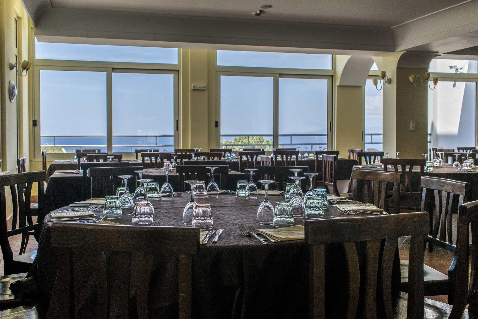 Hotel Baia Palinuro Dış mekan fotoğraf